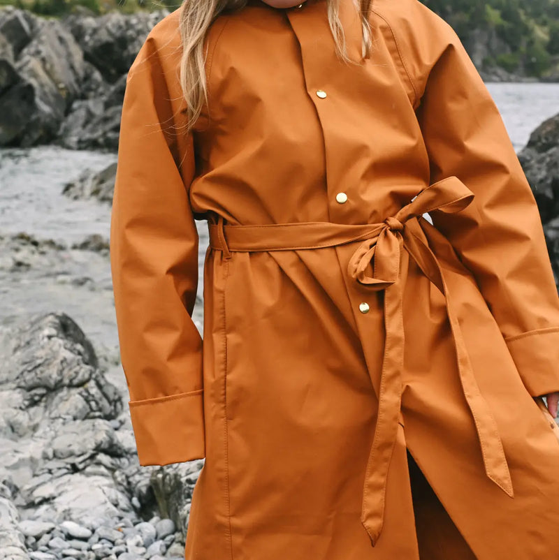 Balmacaan Raincoat - Red Oak