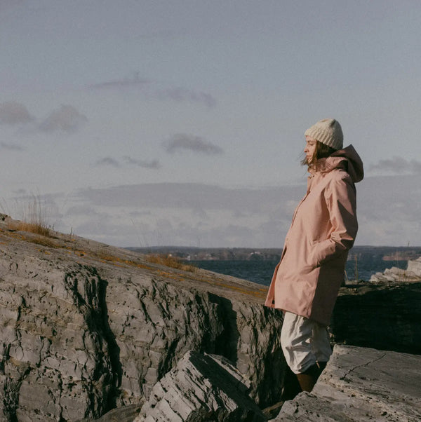 Women's Daily Rain Coat - Crabapple