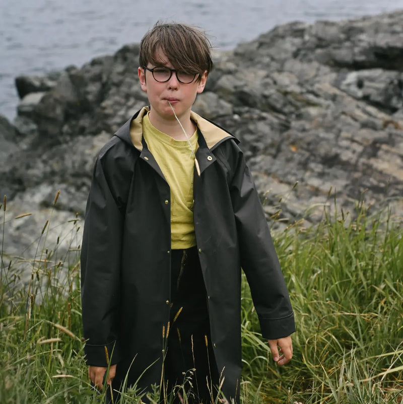 Balmacaan Raincoat - Obsidian